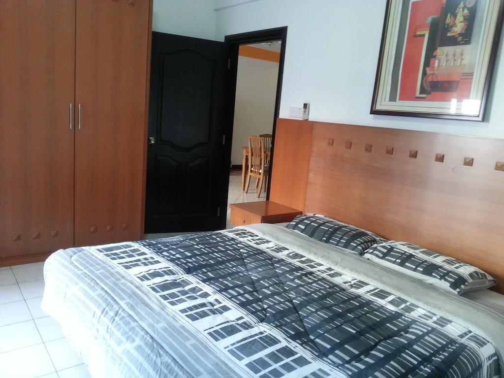 Dorcas Service Apartment - Marina Court Kota Kinabalu Exterior photo